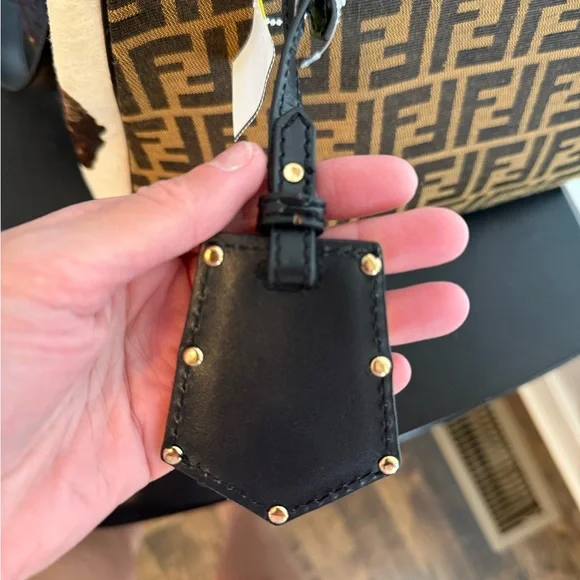 Fendi 2 Jours Tote Bag - Picture 8 of 15